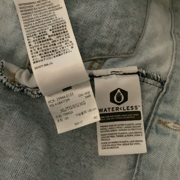 Levi's Ex Boyfriend Floral Embroidered Trucker Jacket Size XL EUC - Picture 9 of 12